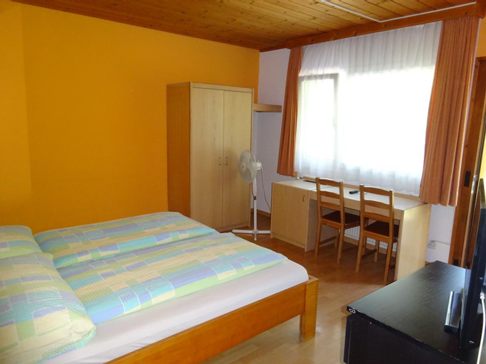 Bedroom 5