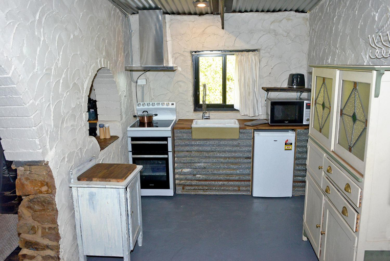 Others 2, The Studio at Meadowbrook, Adelaide