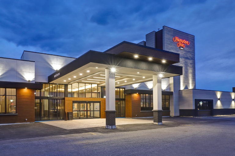 Exterior 1
