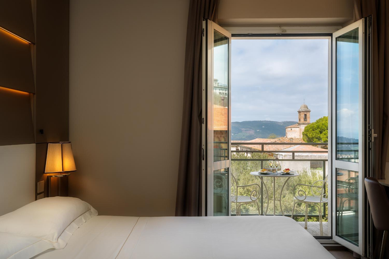 Bedroom 3, Sangallo Palace Perugia, Perugia