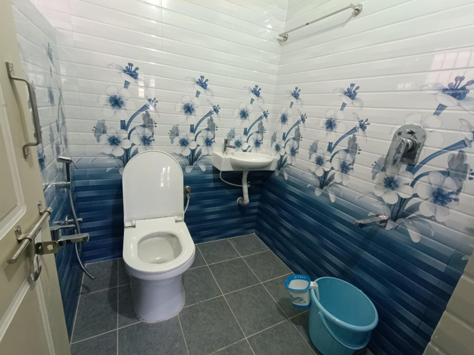 Bathroom 3, Sili Homestay, Kodagu