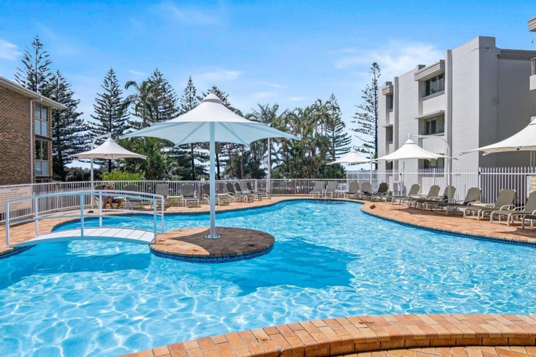 Sport & Beauty 4, Ocean View Coastal Haven in Burleigh, Gold Coast