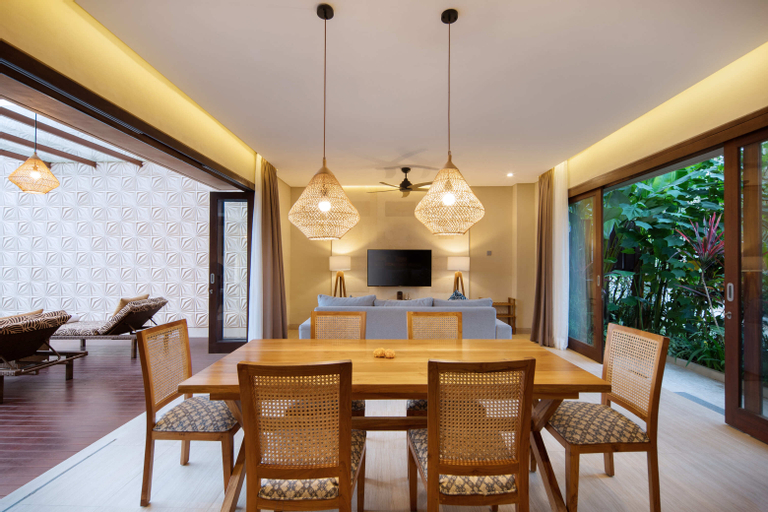 Dining Room 5
