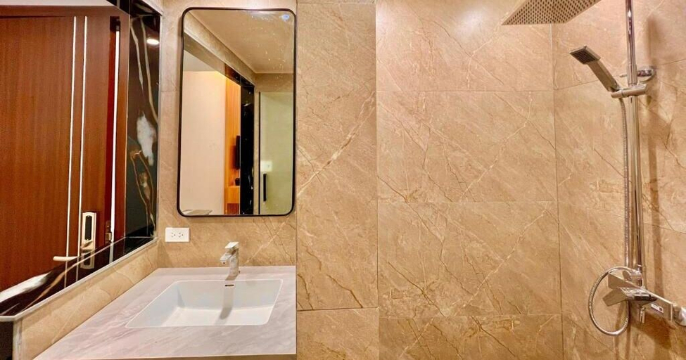 Bathroom 4, Elysees Hotel, Sầm Sơn
