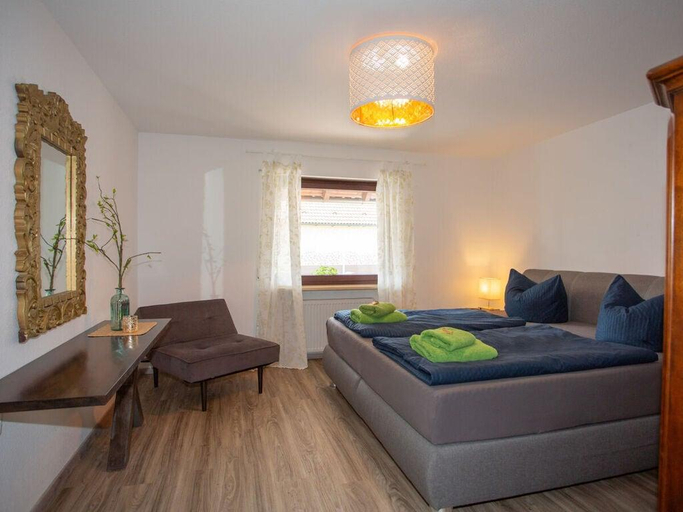 Others 5, am Wehr Comfortable holiday residence, Roth