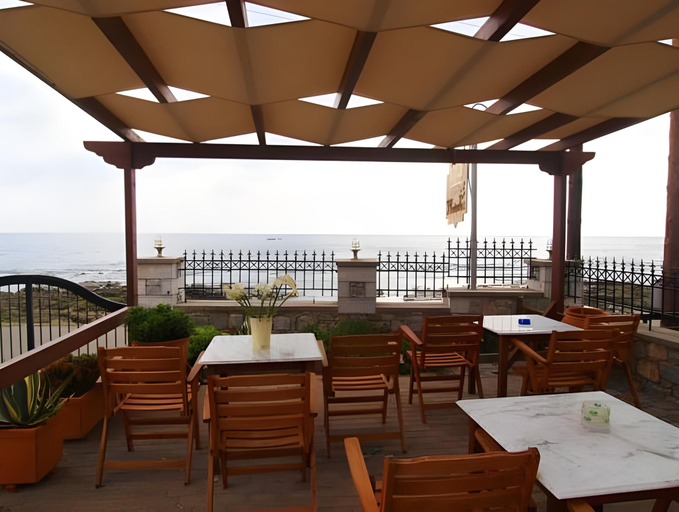 Others 4, Pleiades seaside residences in Mani, Peloponnese