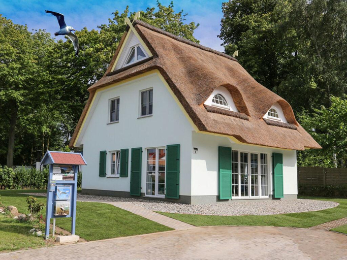 Others 3, Droom unter Reet 2 Comfortable holiday residence, Rostock