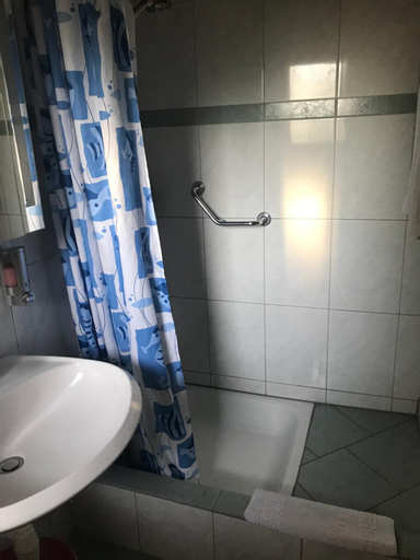 Bedroom 5, Motel City, Baden