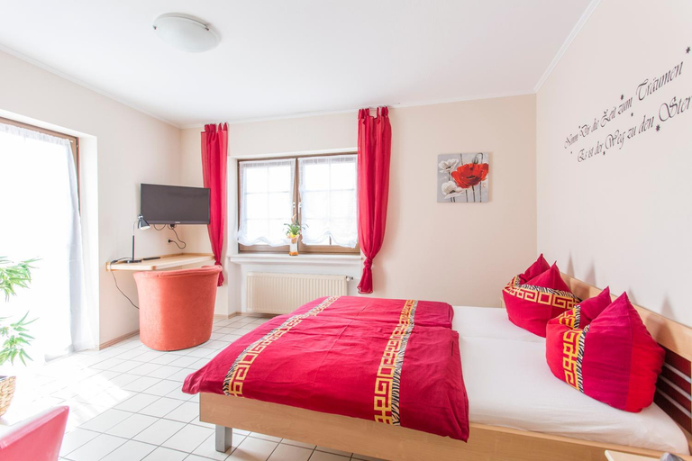 Bedroom 3, Gasthaus zum Holzwurm, Eifelkreis Bitburg-Prüm