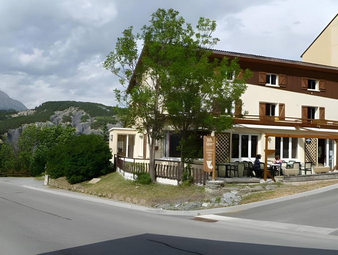 Exterior & Views 1, Hotel Les Flocons, Alpes-de-Haute-Provence