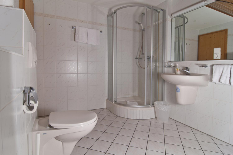 Bathroom 3, Action Forest Active Hotel B&B, Breisgau-Hochschwarzwald