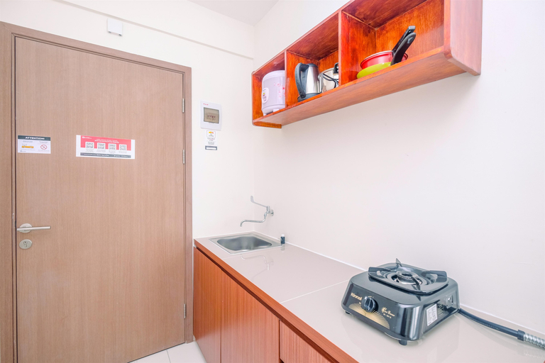 Others 4, Comfortable and Lovely Studio Podomoro Golf View Apartment By Travelio, Bogor