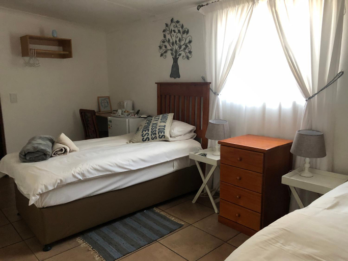 Bedroom 2, La Bella B&B Under The Fig Tree, Waterberg