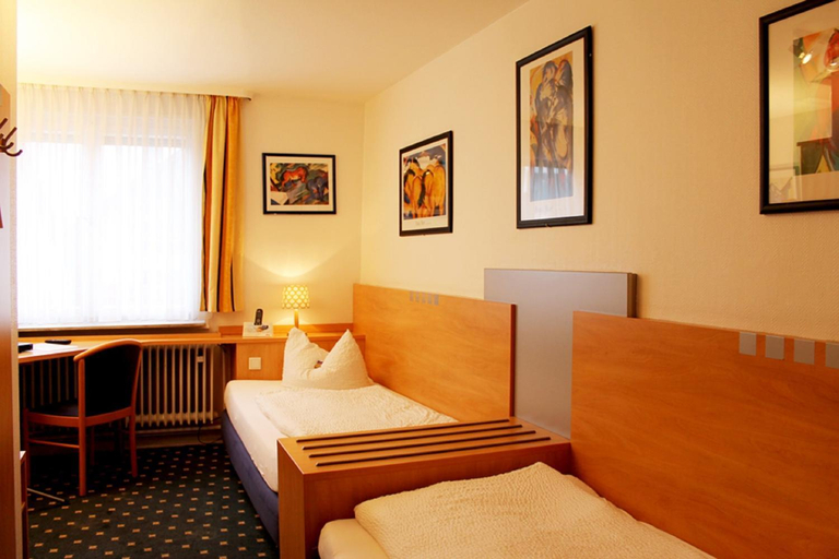 Bedroom 2, Hotel-Landgasthof Gruner Baum - Dittigheim, Main-Tauber-Kreis
