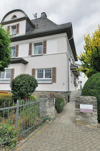 Elena Kempf Haaratelier & Guesthouse, Lahn-Dill-Kreis