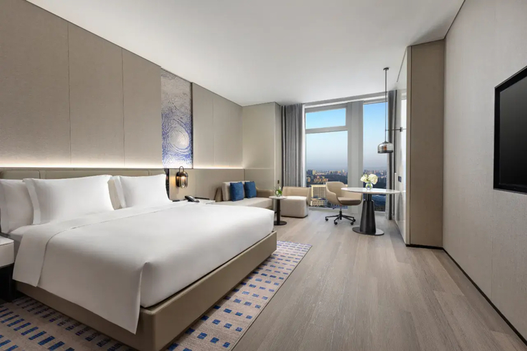 Crowne Plaza JINGMEN by IHG Room Type - 1 King Standard High Floor
