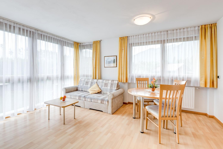 Others 5, Pension Haus am See, Bolzano