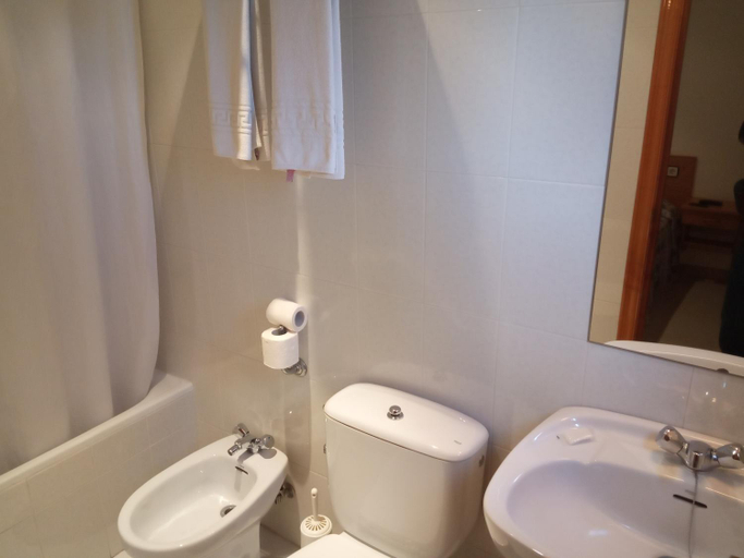 Others 5, Hostal Mobydick2, Ourense