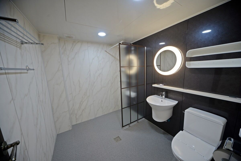 Bathroom 3, VIVACE RESORT, Hadong