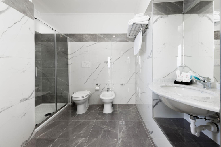 Bathroom 4