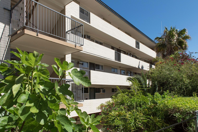 Studio 101 - First floor Fremantle studio apartment, Fremantle