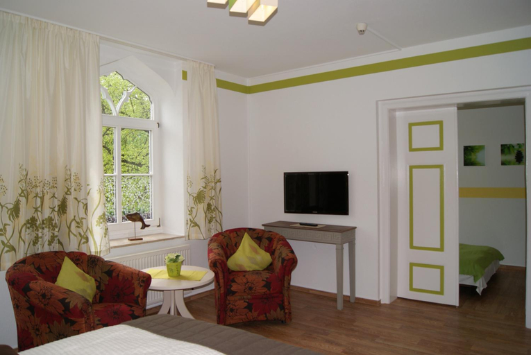 Bedroom, Apartments der "Alten Apotheke" Prerow, Vorpommern-Rügen