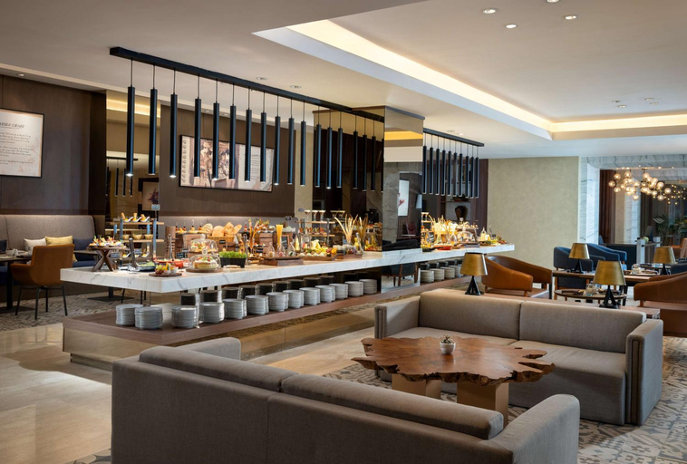 Restaurant 12