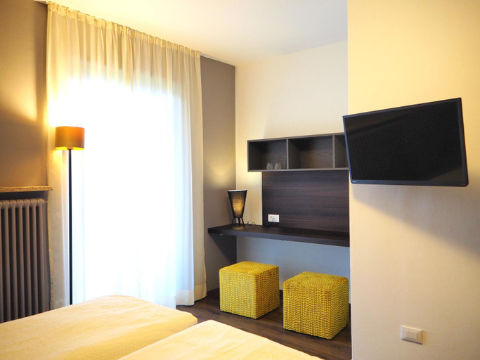 Bedroom 2, Pension Feldgärtenhof, Bolzano