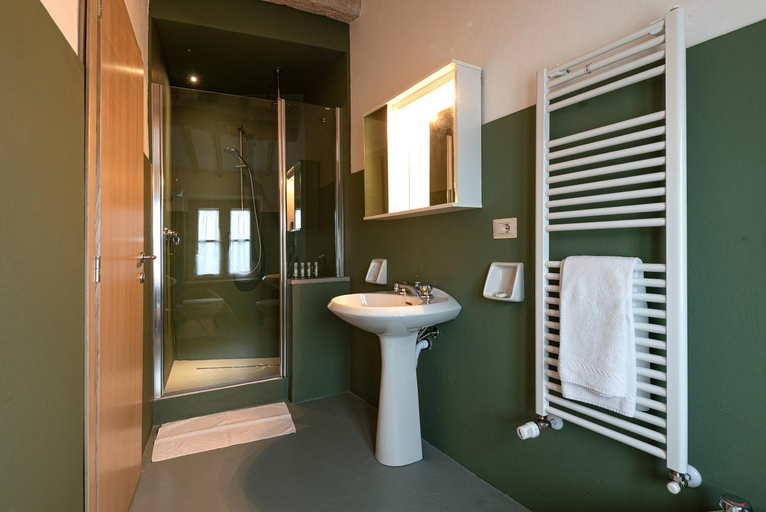 Bathroom 3, La Foresteria di Castell'in Villa, Siena