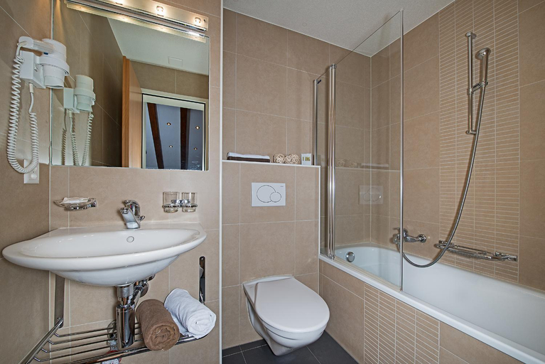 Bathroom, Haus Granit, Visp