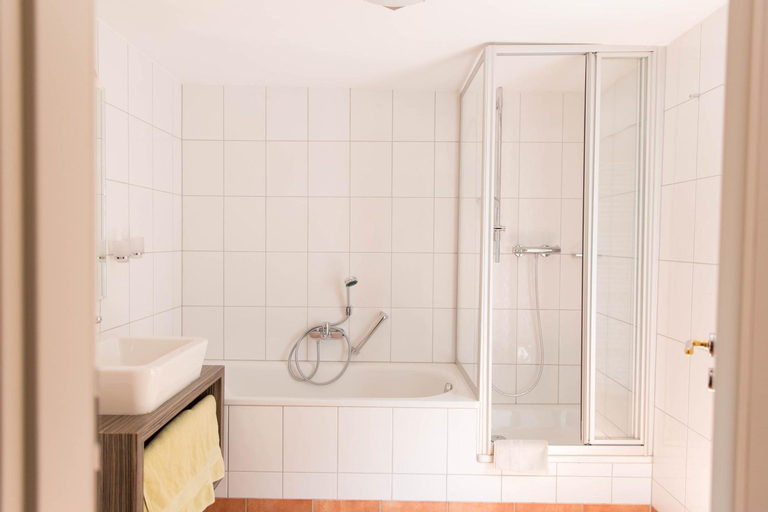 Bedroom 3, Altstadt Hotel Glockenhof, Rheingau-Taunus-Kreis