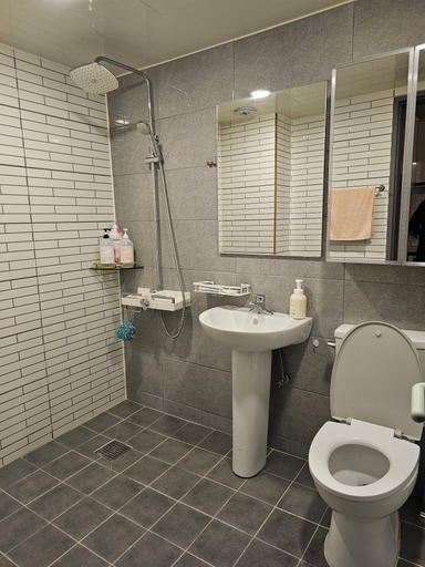 Bathroom 3, Residence Hotel Luo, Buk