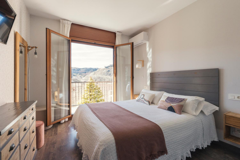 Bedroom 2, Casa Cauma, Teruel