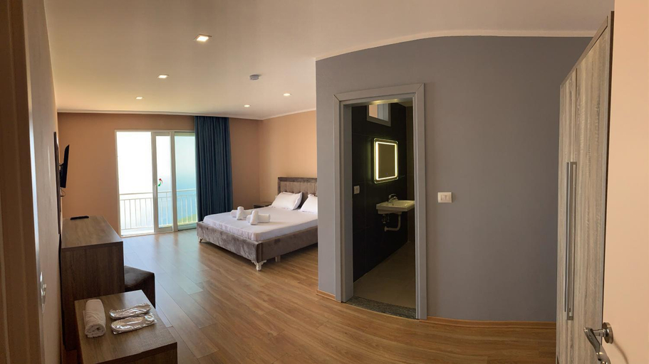 Bedroom 2, Hotel Keshtjella Llogara, Vlorës