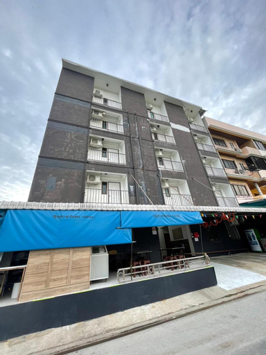 Exterior & Views 19
