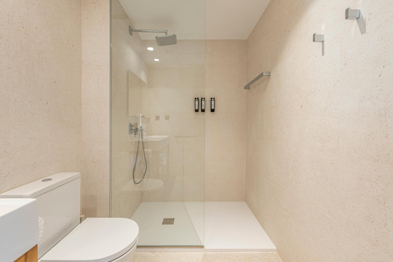 Bathroom 5, Astari, Tarragona