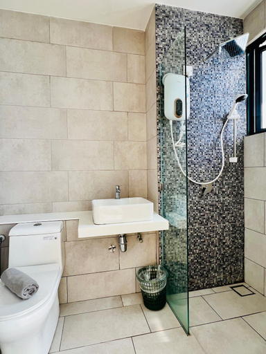 Bathroom 5, The Shore Maison Life Small Stay House, Kota Kinabalu
