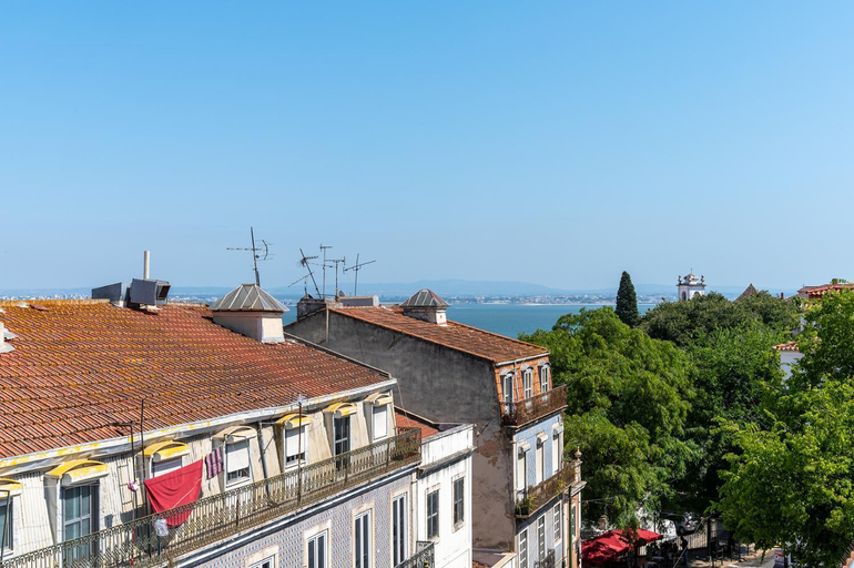 Others 5, Portas do Ceu Apartments, Lisbon
