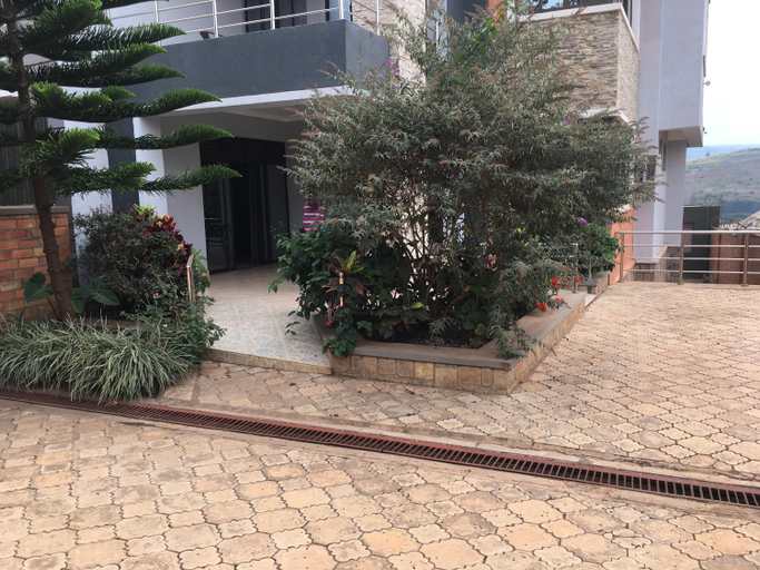 Garden, Private Room with Jacuzzi in Kigali, Gasabo