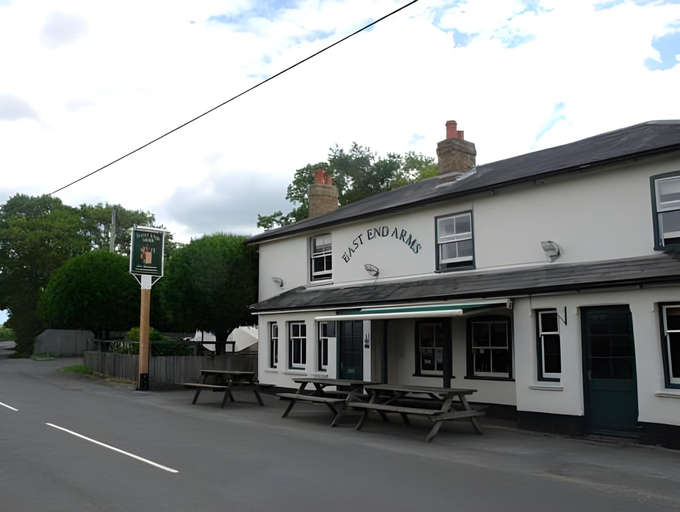Others 4, The East End Arms, Hampshire