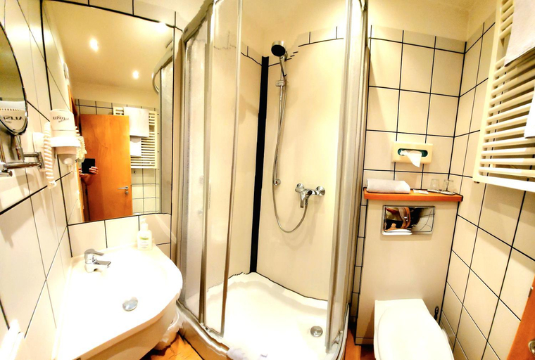 Bathroom 5, Landhaus Kurrenberg, Mayen-Koblenz