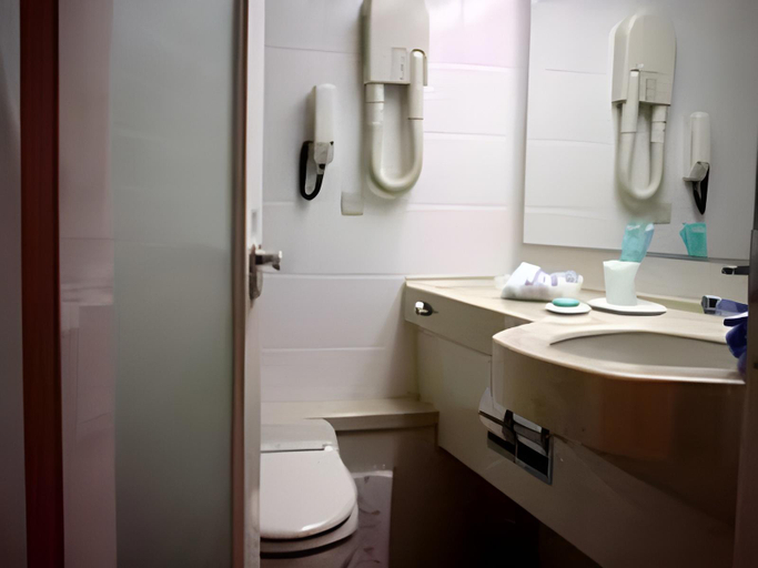 Bathroom 4, Matsuyama City Hotel, Matsuyama