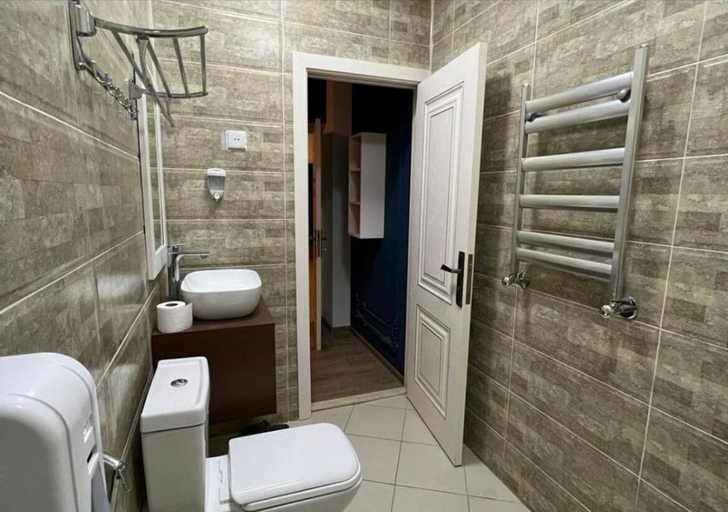 Bathroom 4, NovART Gallery&Sea Hotel, Baku