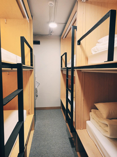 Bedroom 28