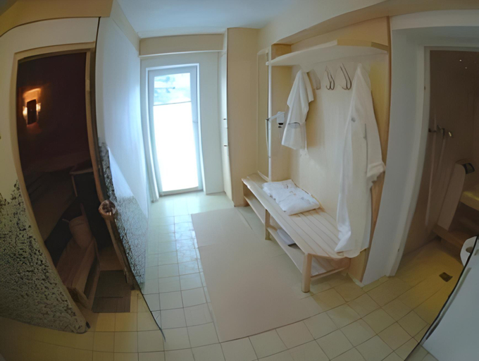 Bathroom 2, Panoramahotel, Kitzbühel