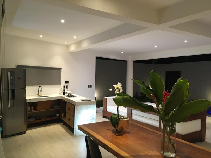 Dining Room 5