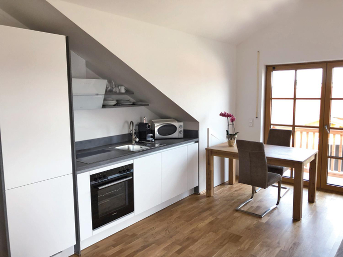 Dining Room 7
