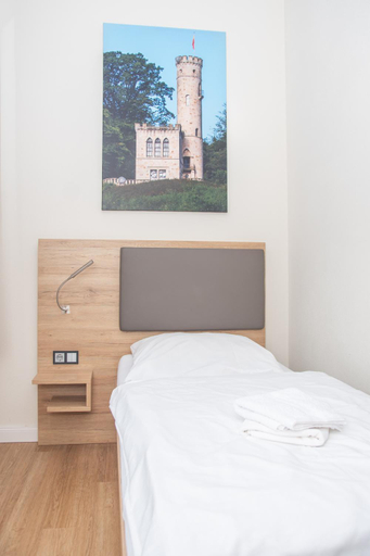 Bedroom 2, Hotel Fulda, Göttingen