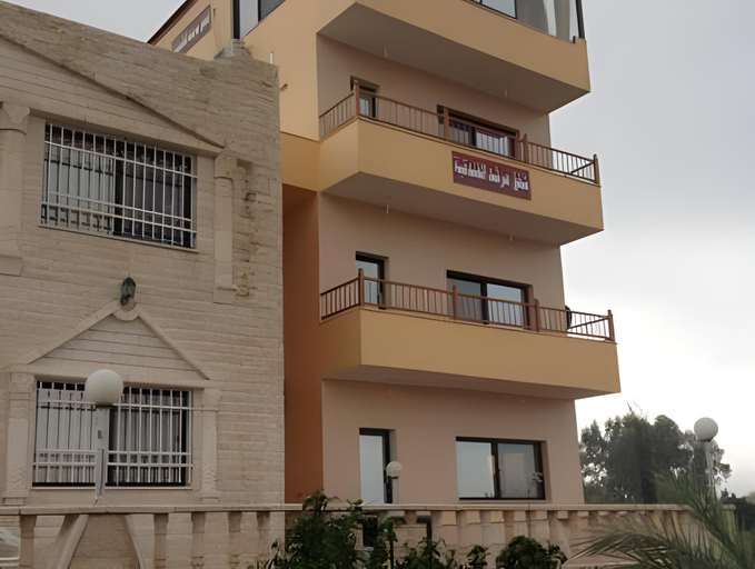 Others 5, Murshed Motel, Tayybeh