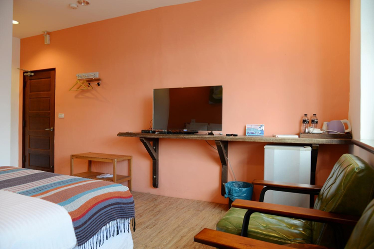 Others 4, Rusty B&B, Pingtung